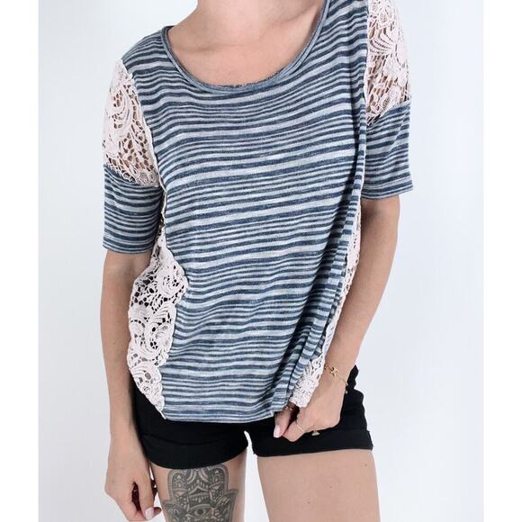 Free People We the Free Battenburg Striped Crochet Top Size Small - Picture 5 of 8